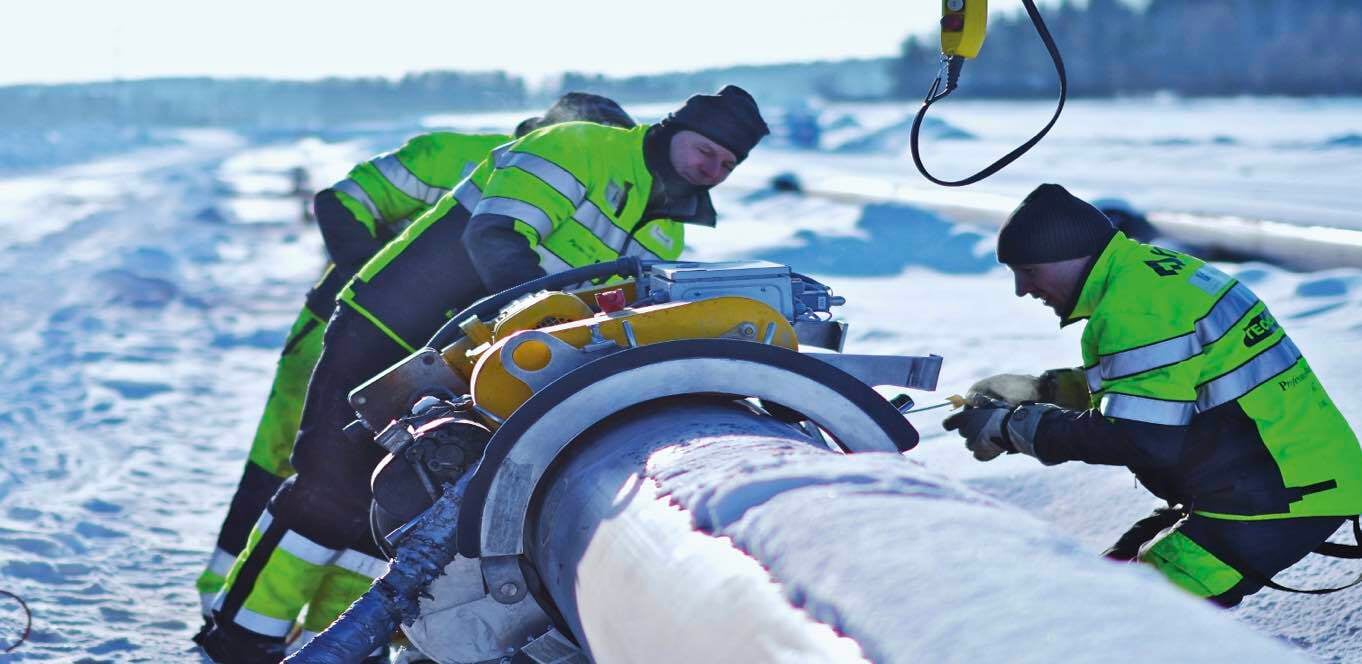 Coating Pipeline in the Snow